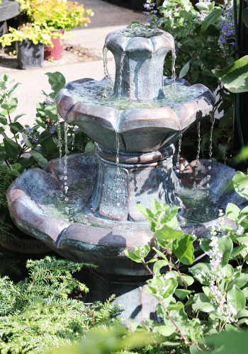 fn_fountain_montreaux2Tier_henri_350x500_5L9A4954